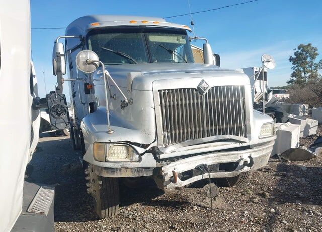 2005 INTERNATIONAL L9427