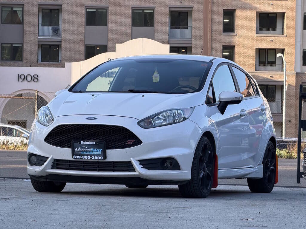 2016 FORD Fiesta