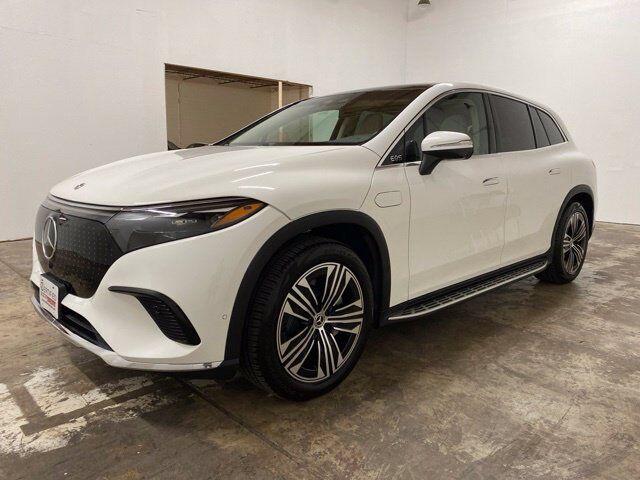 2024 MERCEDES-BENZ EQS-Class SUV