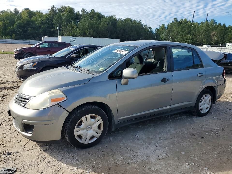 2010 NISSAN Versa