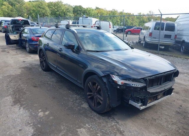 2018 VOLVO V90CC