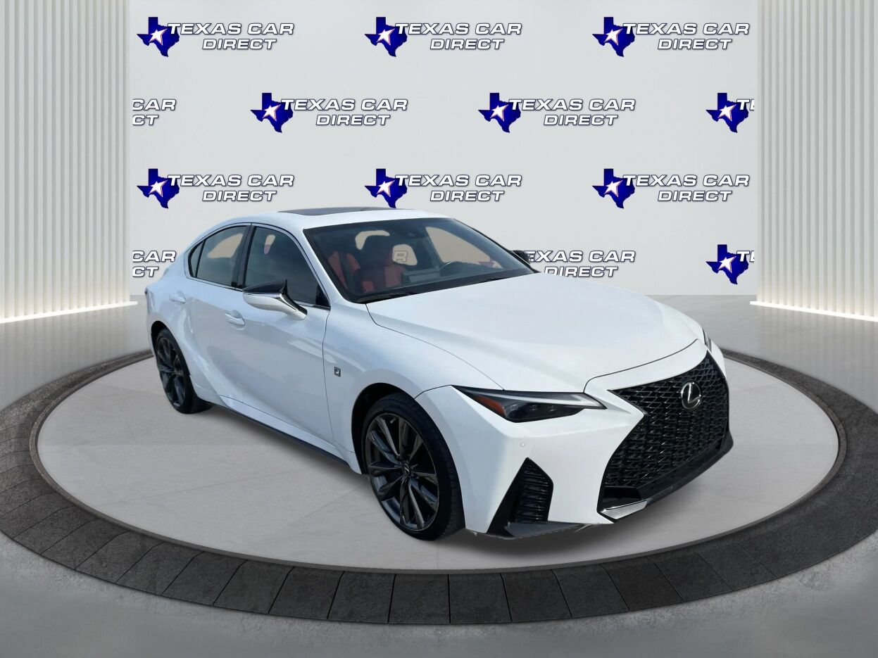 2022 LEXUS IS