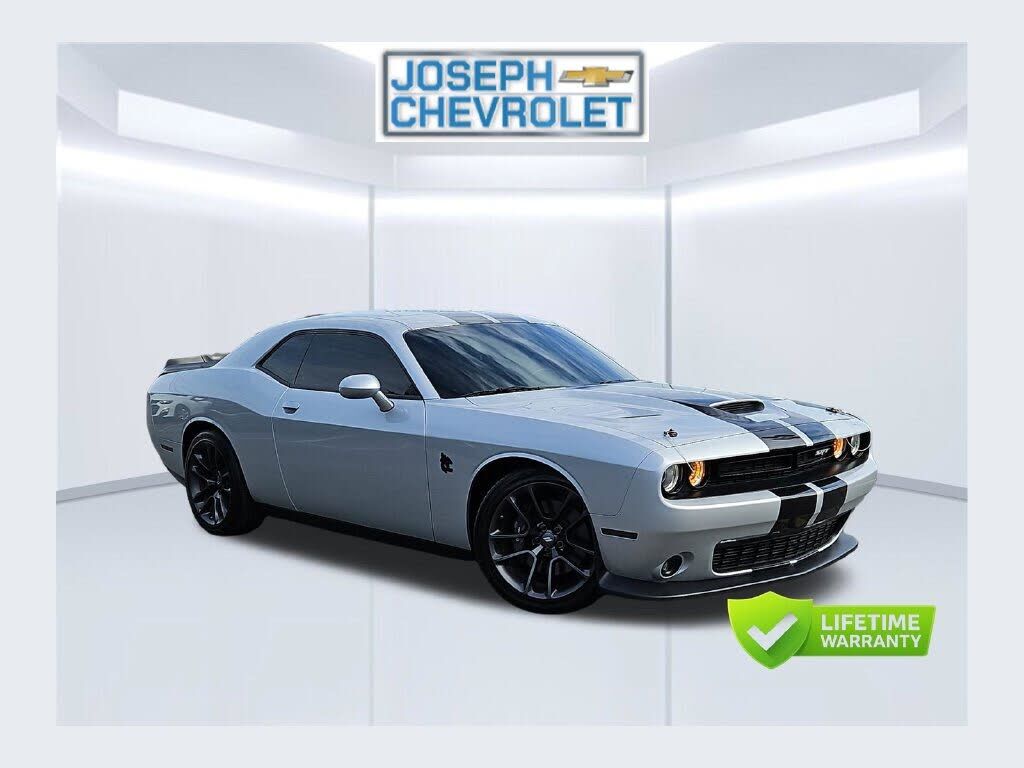 2021 DODGE Challenger