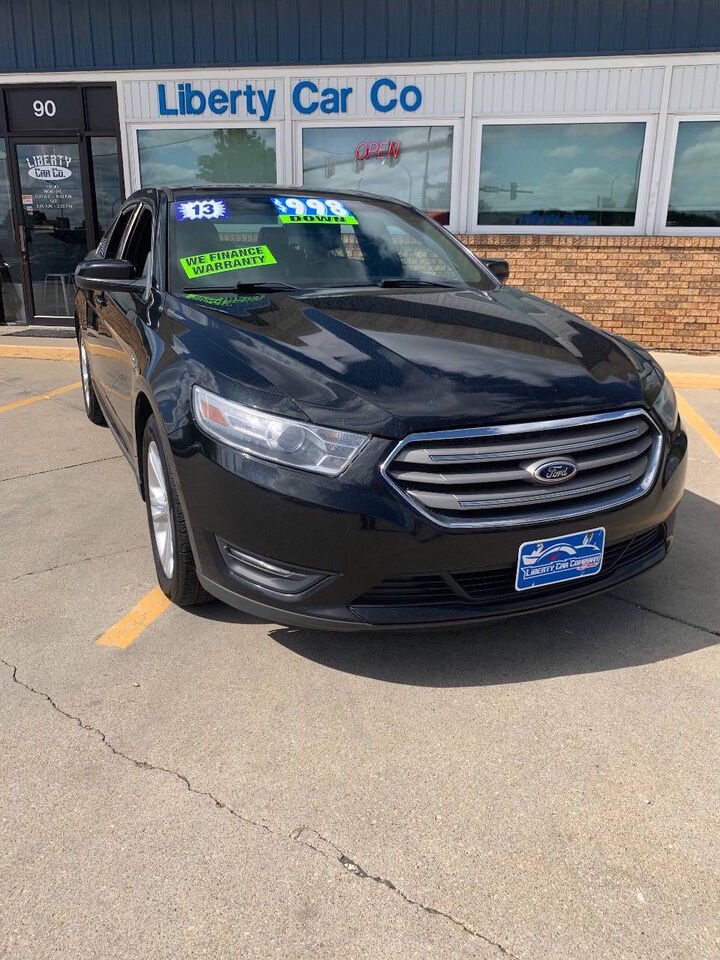 2013 FORD Taurus