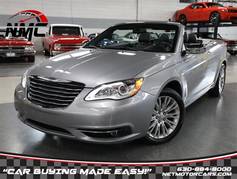 2013 CHRYSLER 200