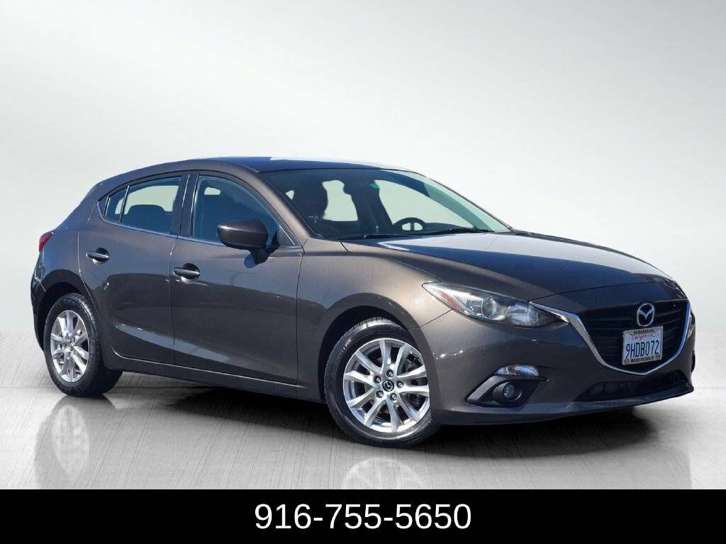 2015 MAZDA Mazda3