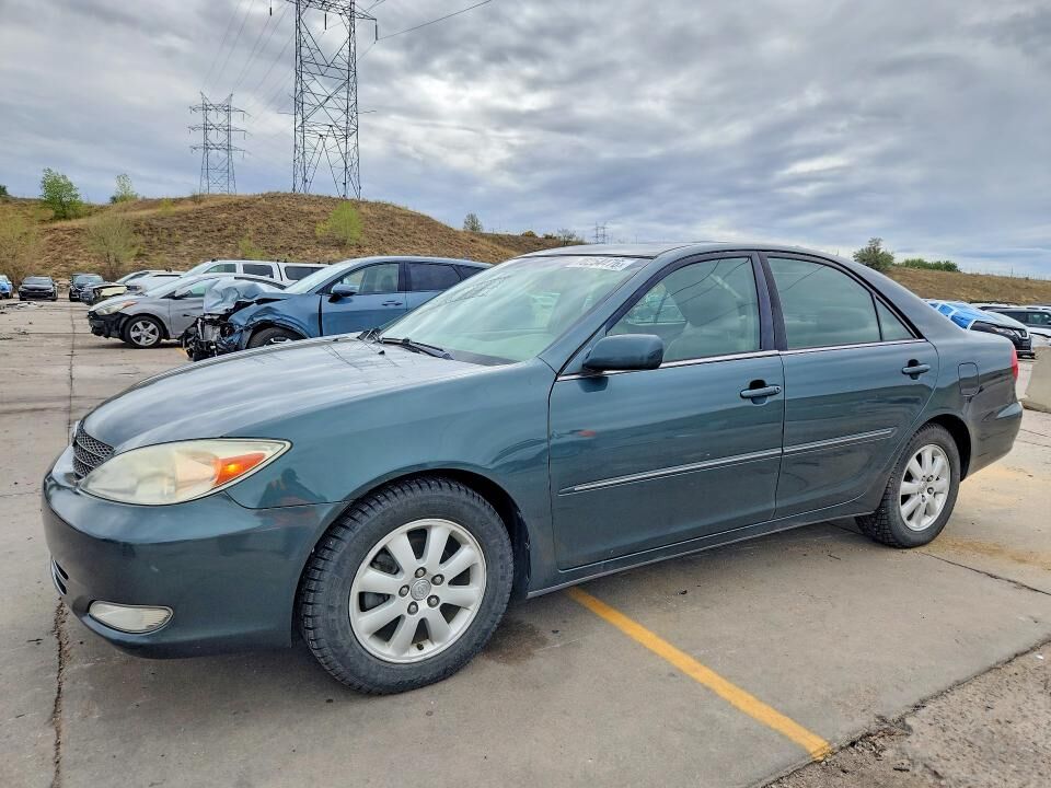 2004 TOYOTA Camry
