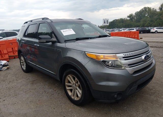 2014 FORD Explorer
