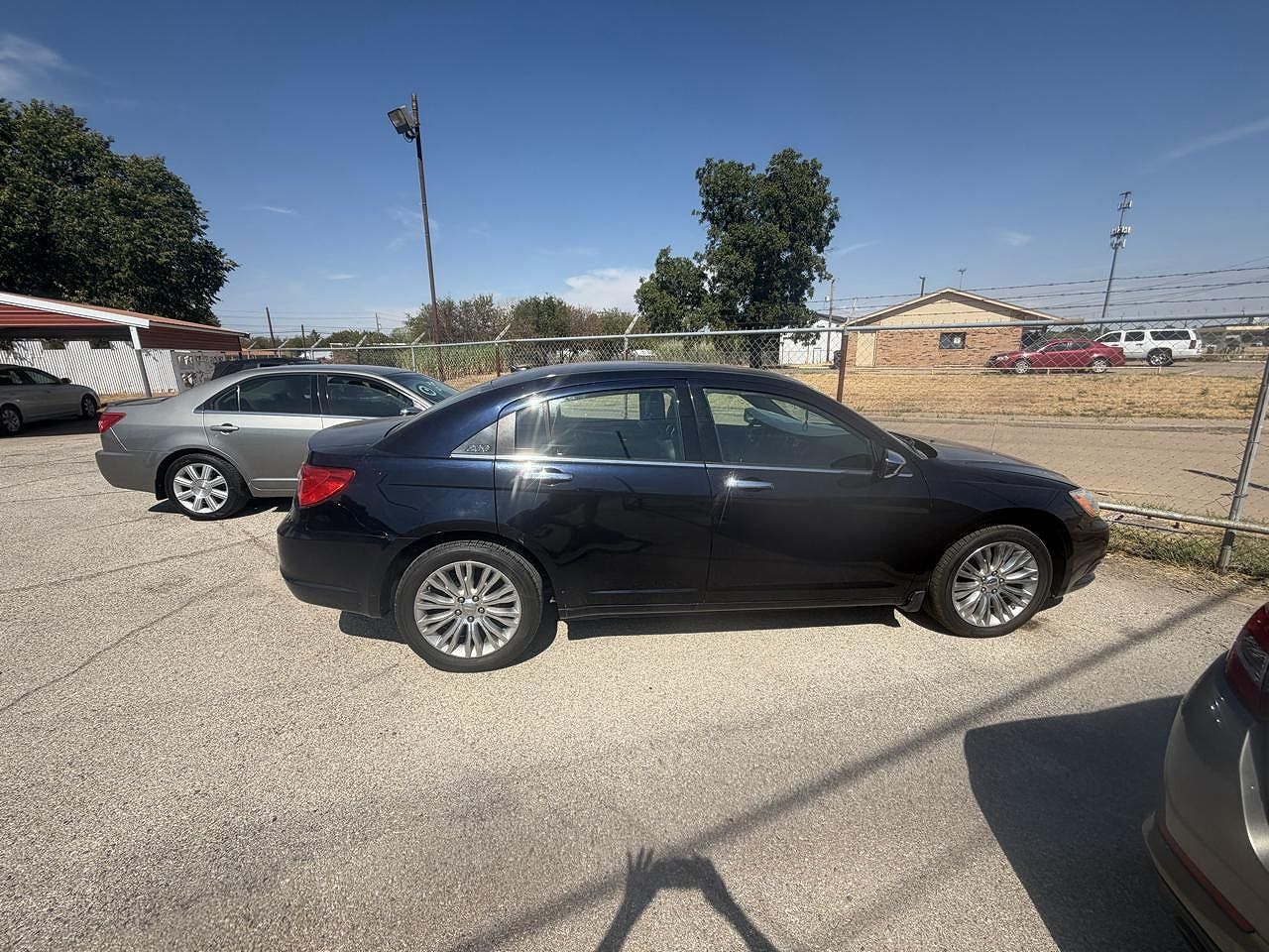 2011 CHRYSLER 200