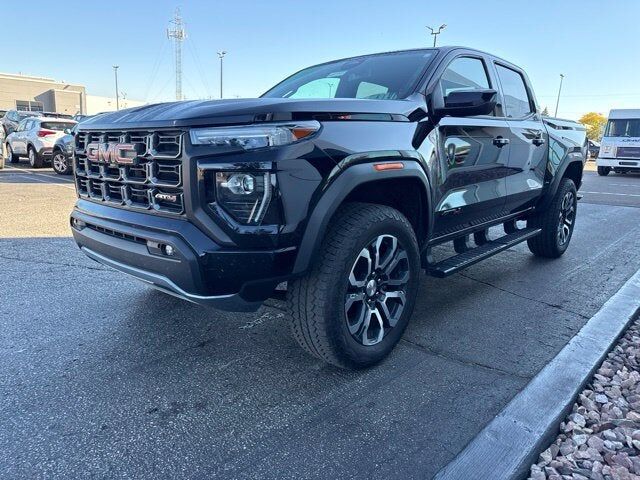 2024 GMC Canyon