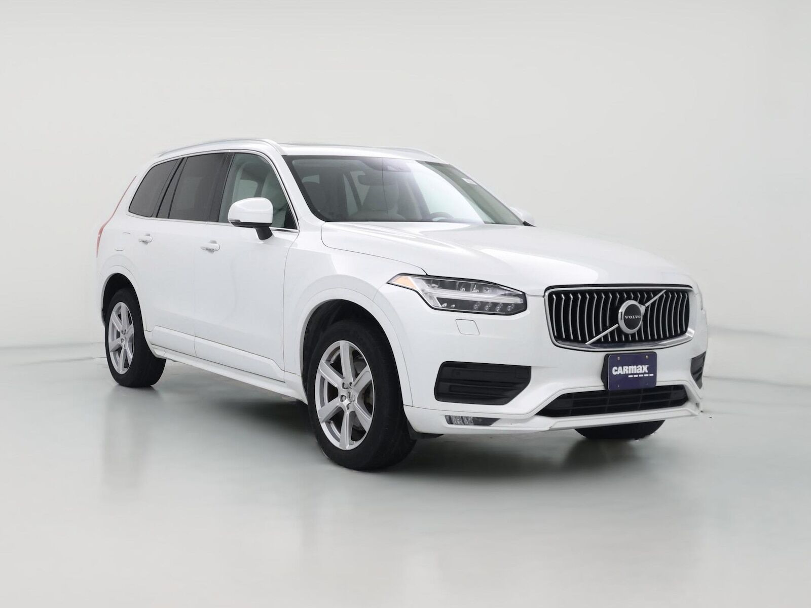 2022 VOLVO XC90