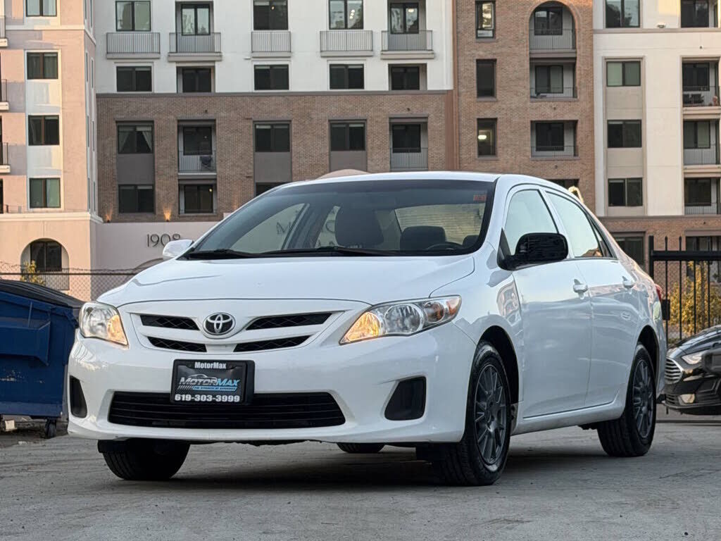 2013 TOYOTA Corolla