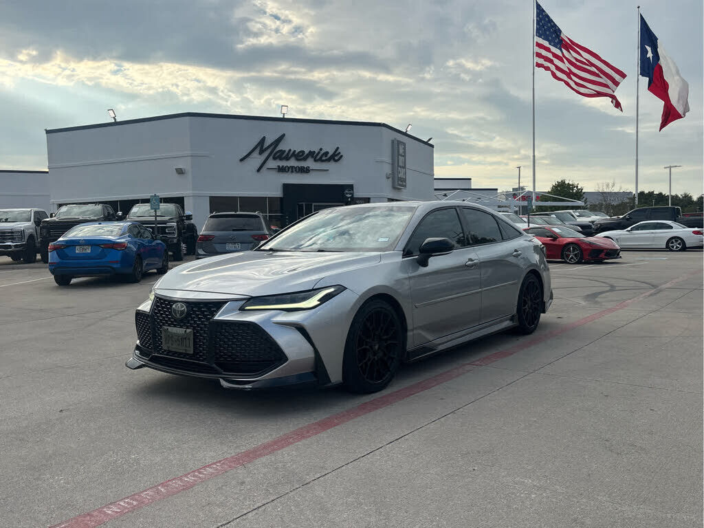 2020 TOYOTA Avalon