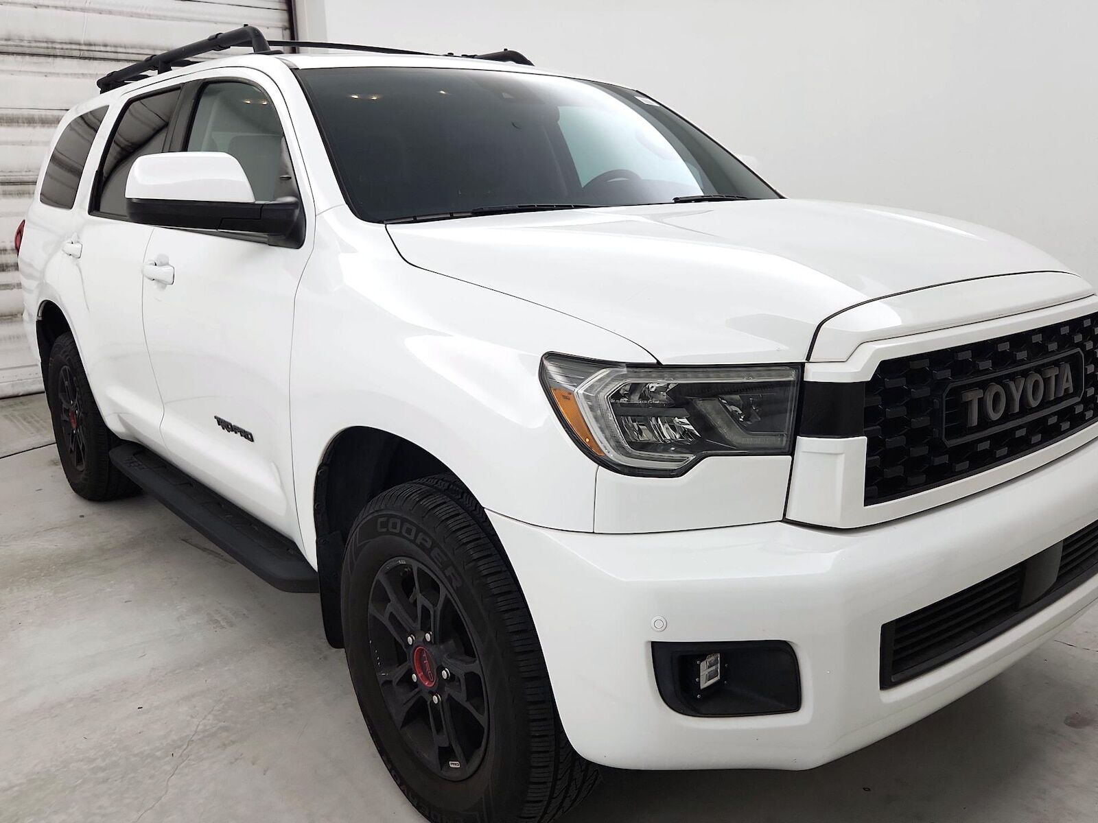 2020 TOYOTA Sequoia