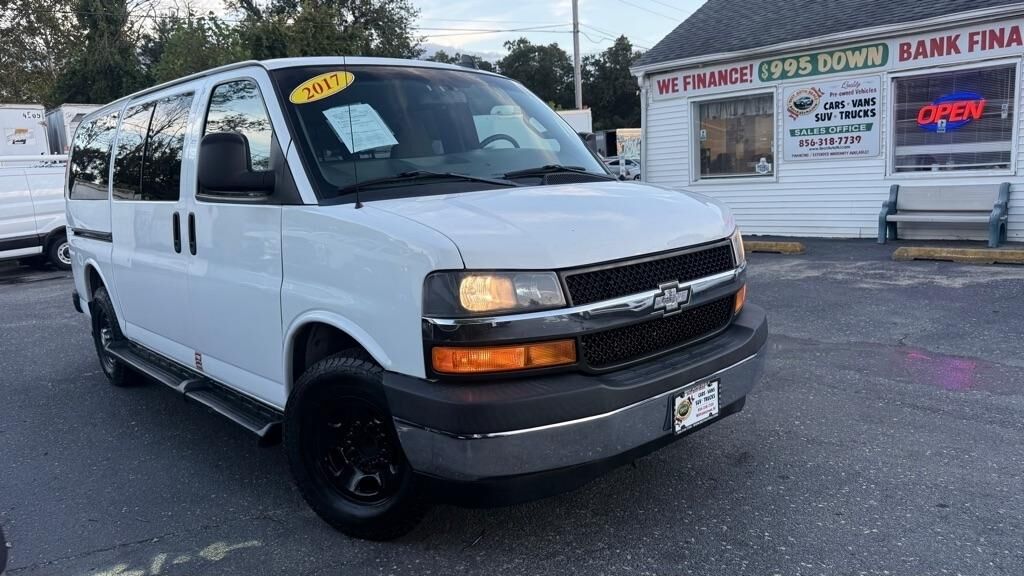 2017 CHEVROLET Express