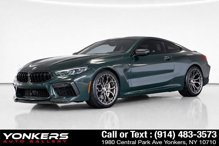 2022 BMW M8