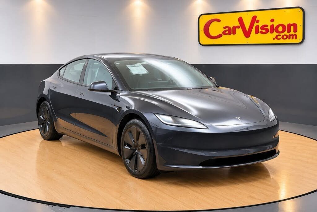 2024 TESLA Model 3