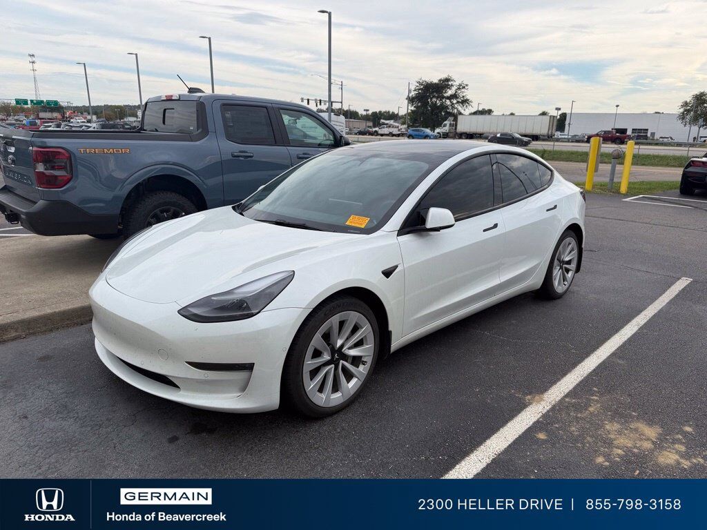 2022 TESLA Model 3
