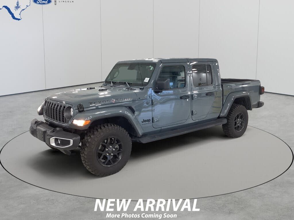 2025 JEEP Gladiator