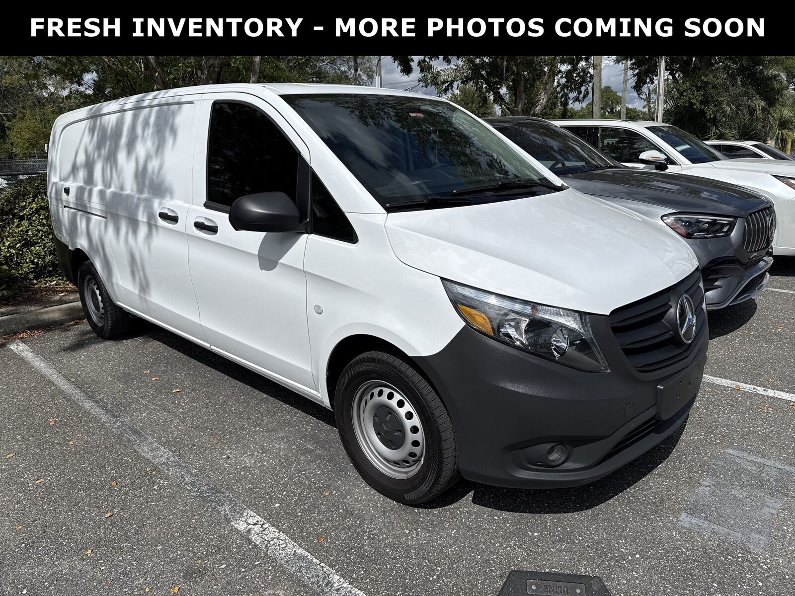 2023 Mercedes-Benz METRIS