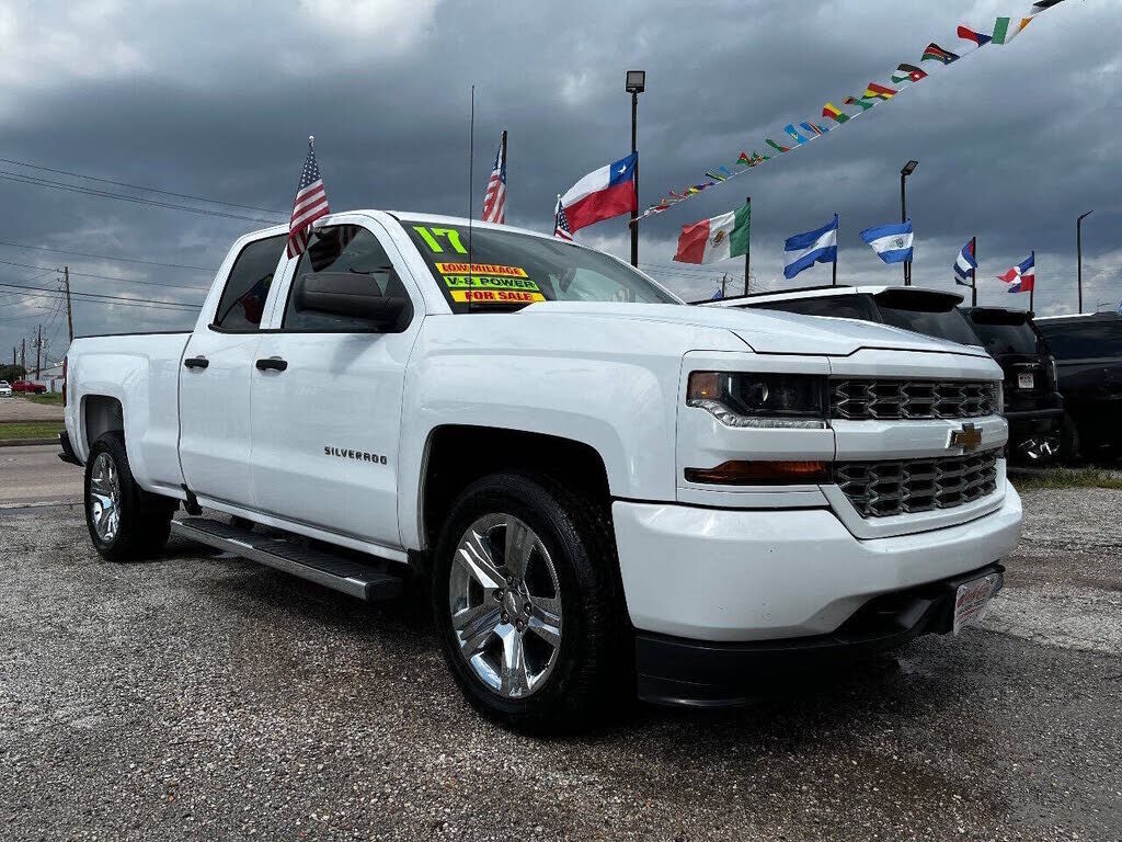 2017 CHEVROLET Silverado