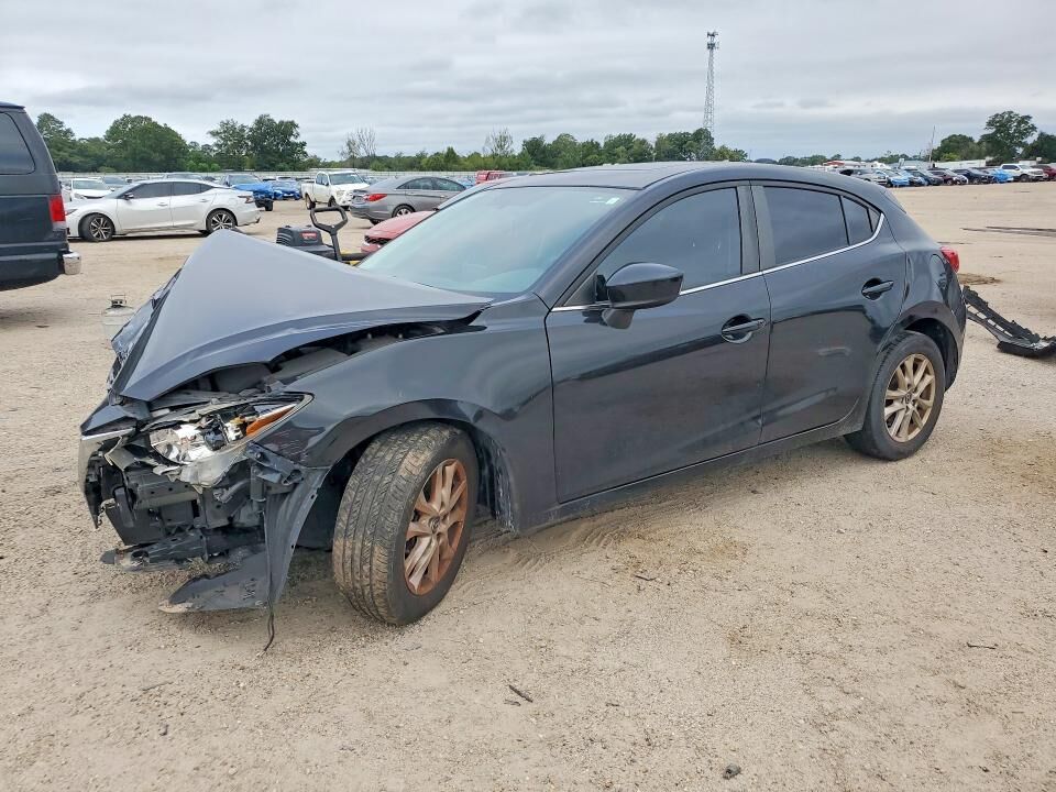 2015 MAZDA Mazda3