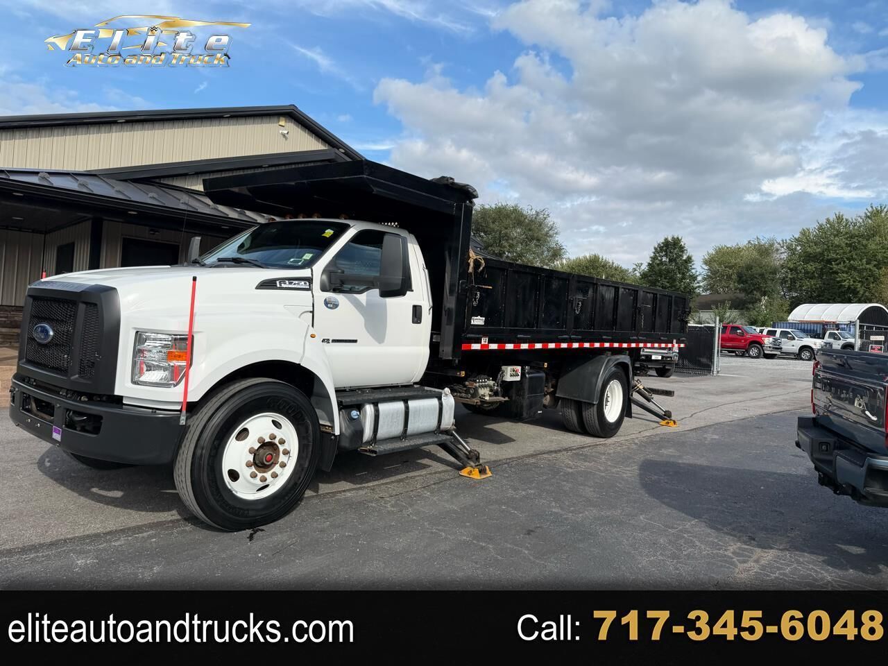 2017 FORD F-750