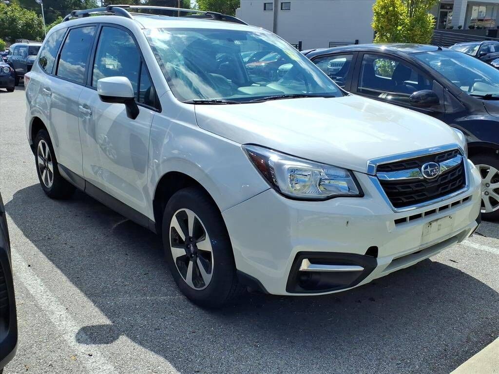 2017 SUBARU Forester