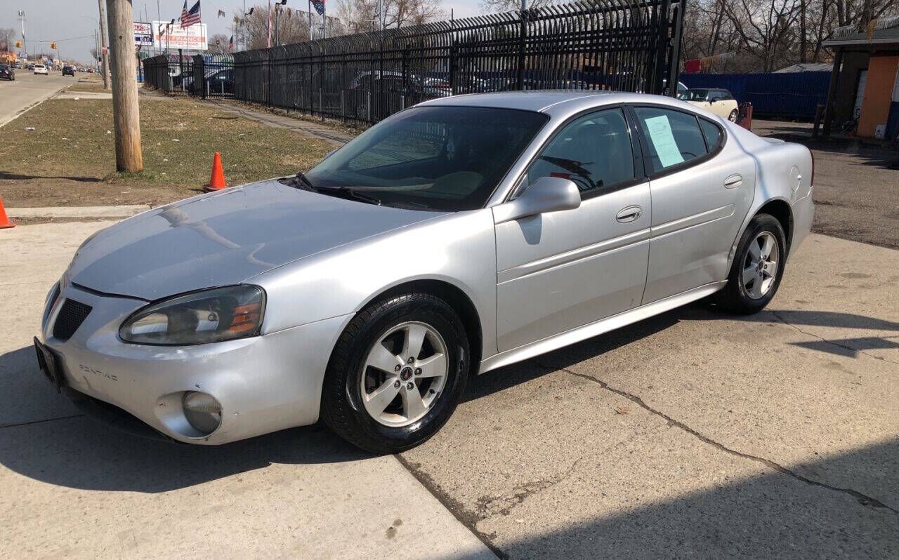 2005 PONTIAC Grand Prix