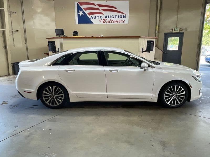 2019 LINCOLN MKZ
