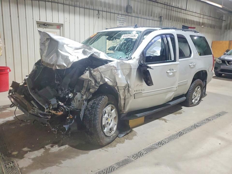 2011 CHEVROLET Tahoe