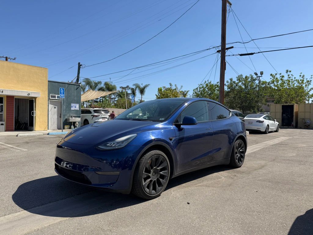 2021 TESLA Model Y
