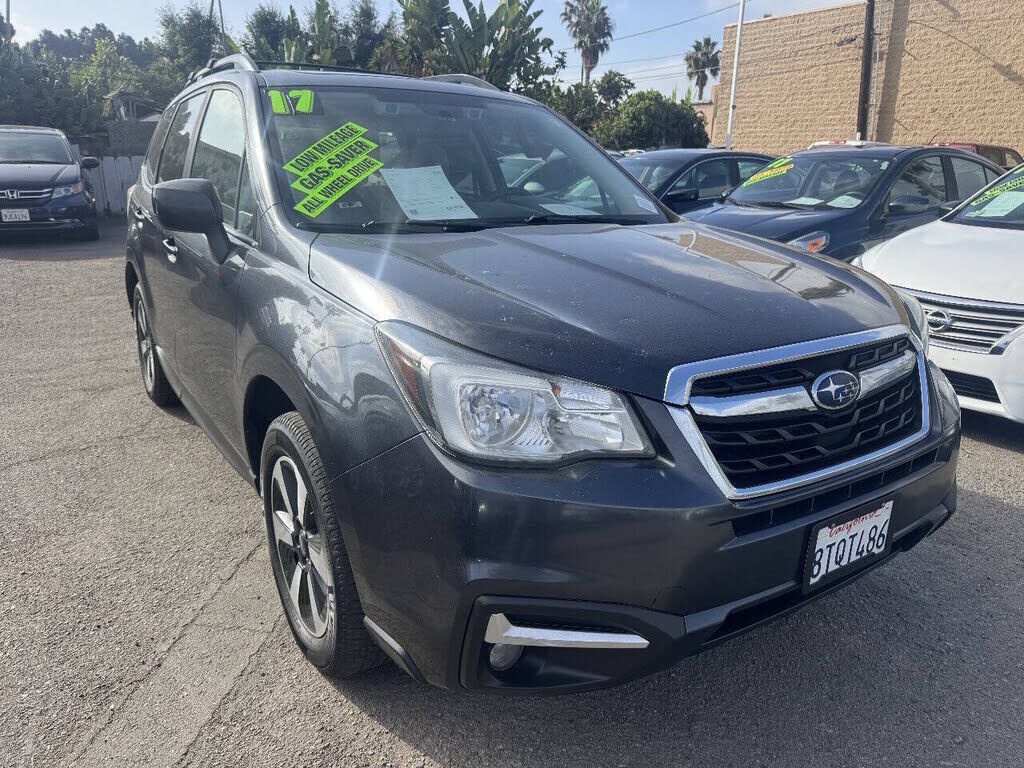 2017 SUBARU Forester