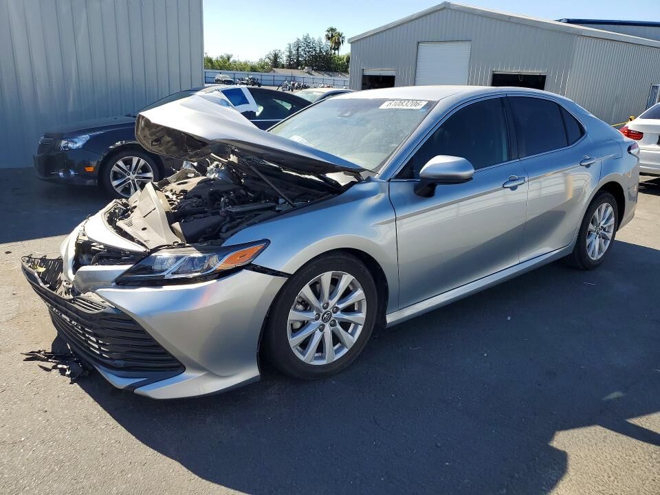 2019 TOYOTA Camry