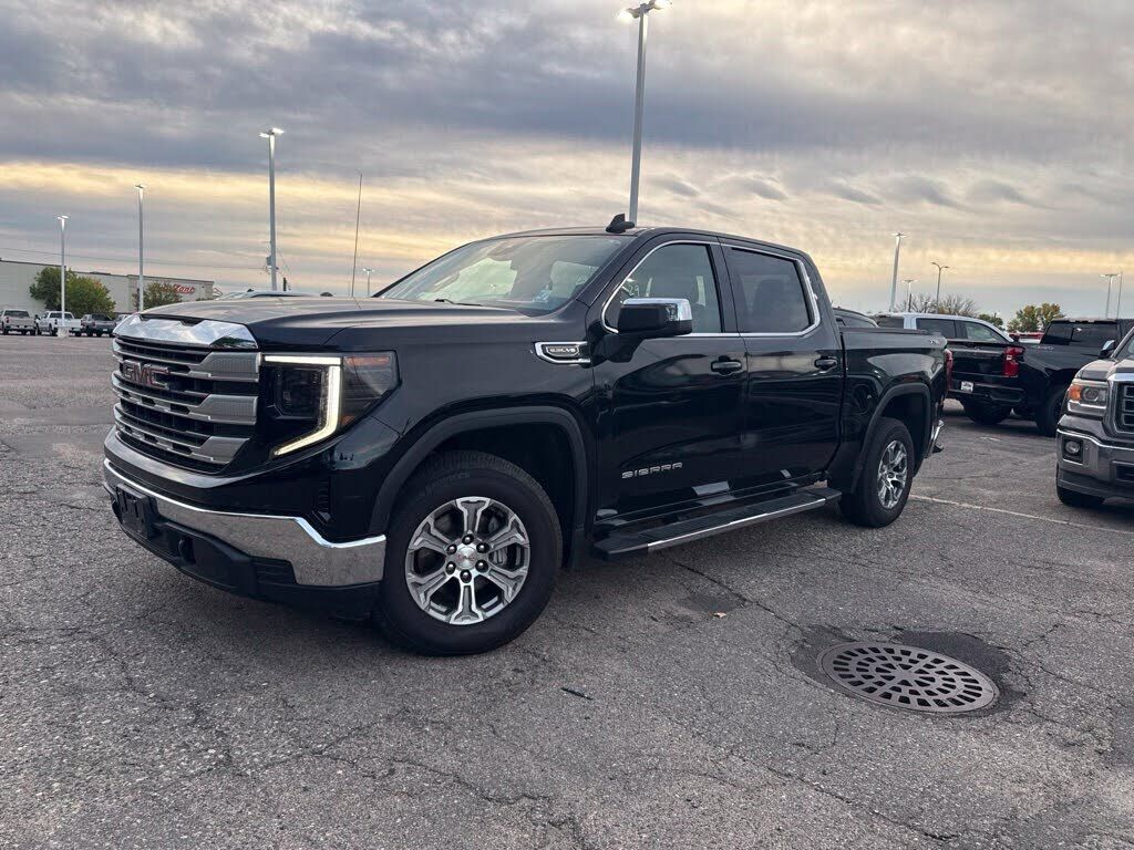2023 GMC Sierra