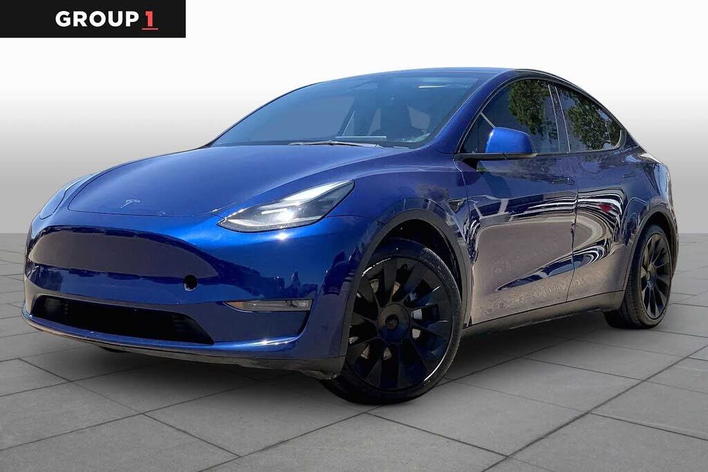 2023 TESLA Model Y