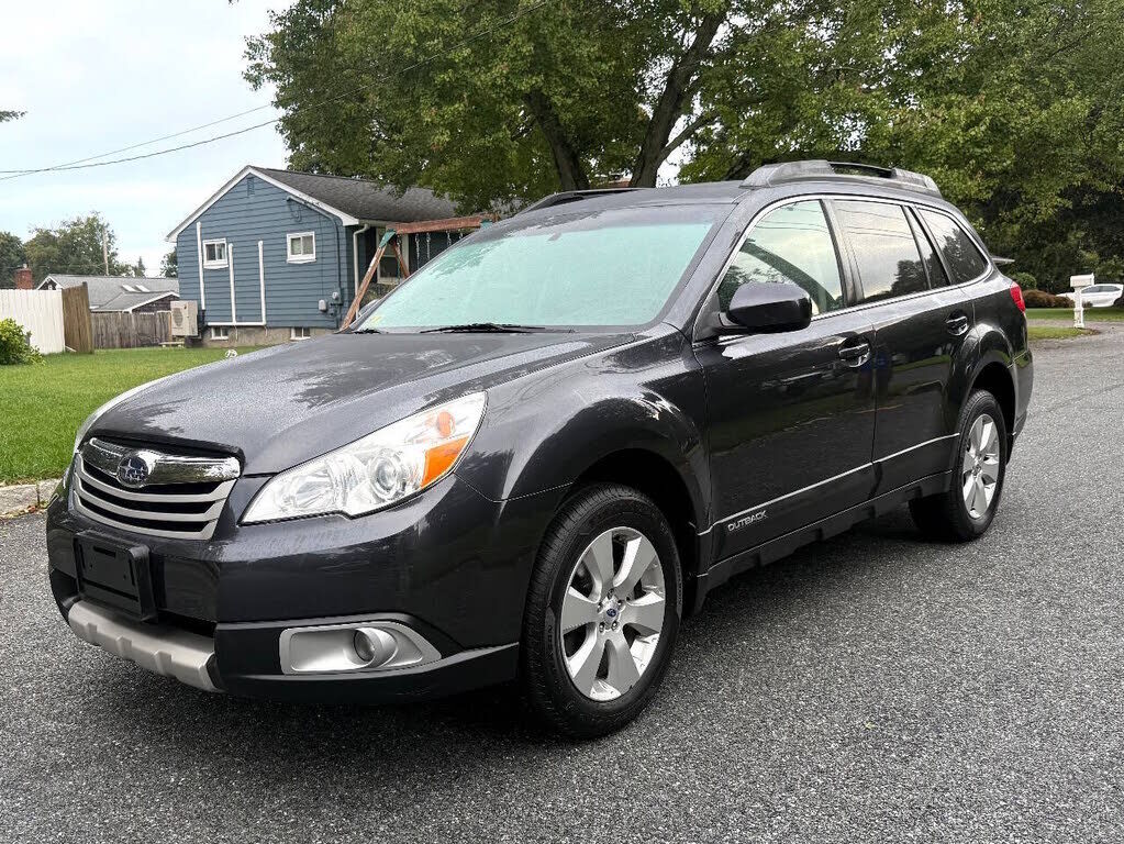 2011 SUBARU Outback