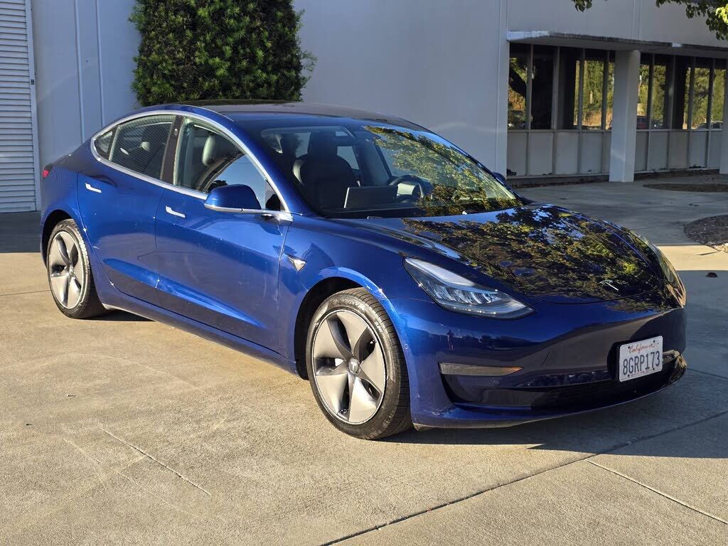 2018 TESLA Model 3