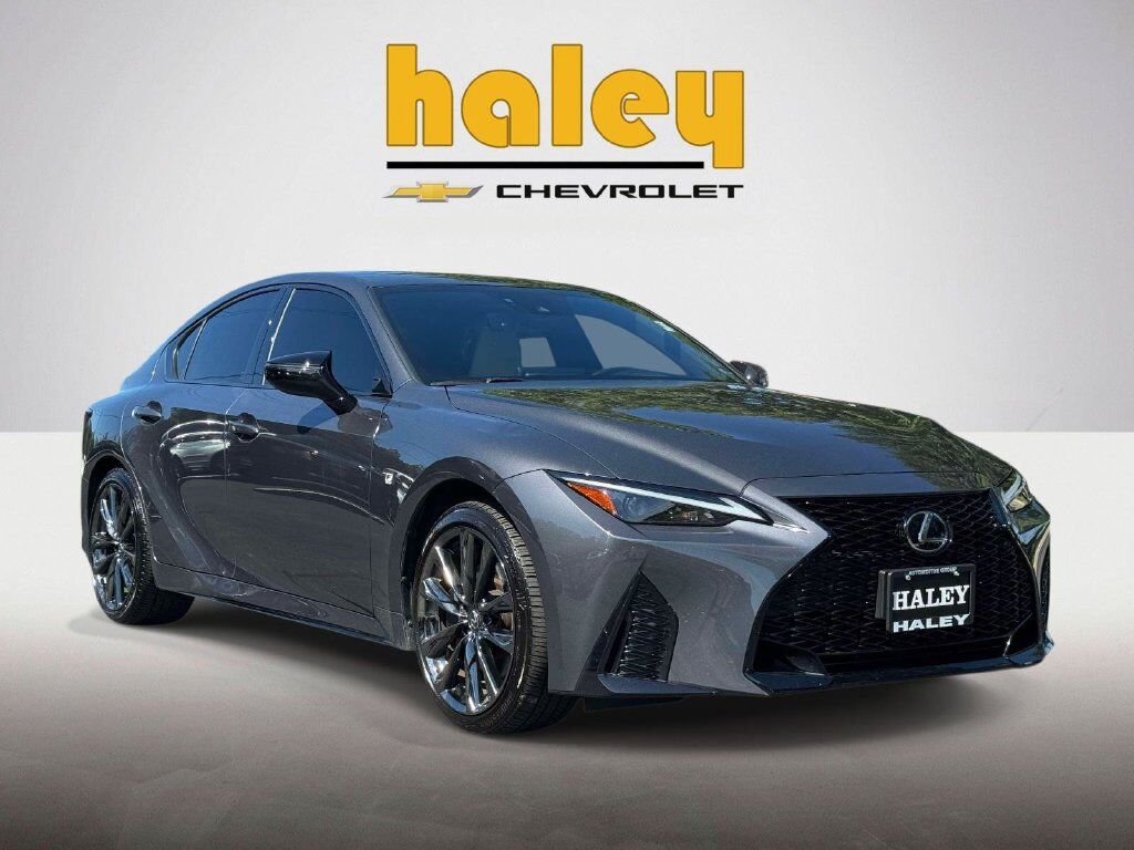 2025 LEXUS IS