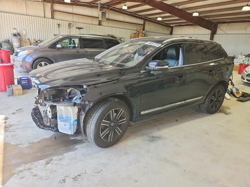 2017 VOLVO XC60