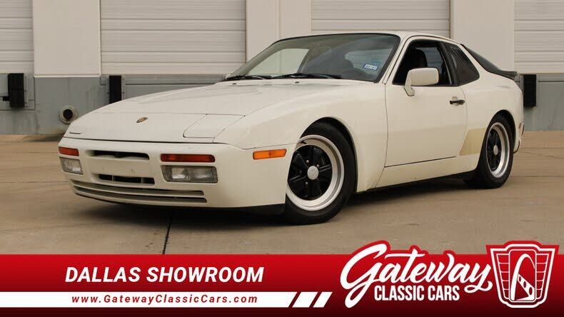 1986 PORSCHE 944