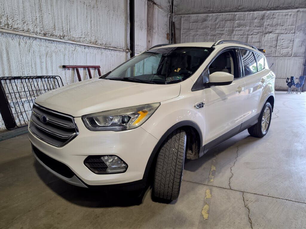2017 FORD Escape