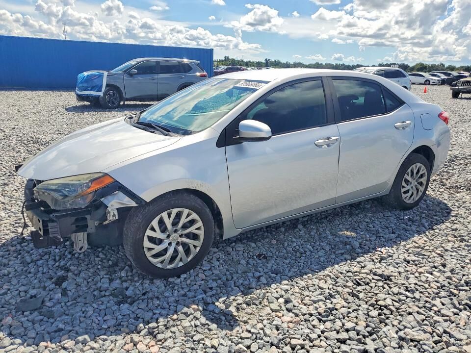 2018 TOYOTA Corolla