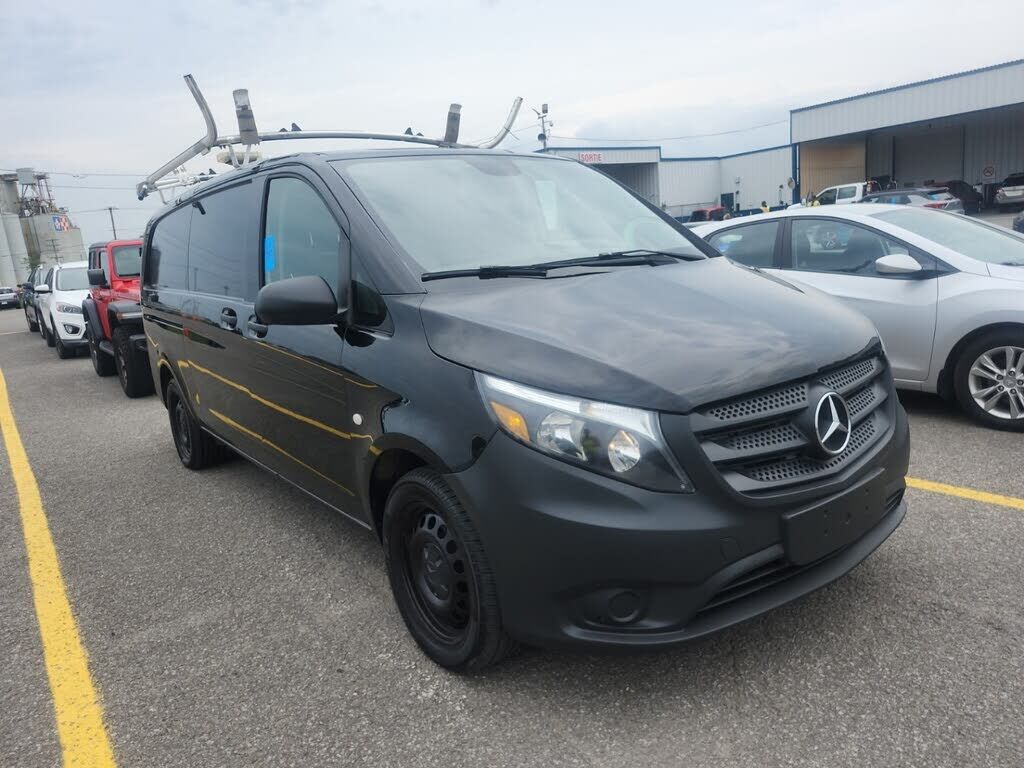 2019 Mercedes-Benz METRIS