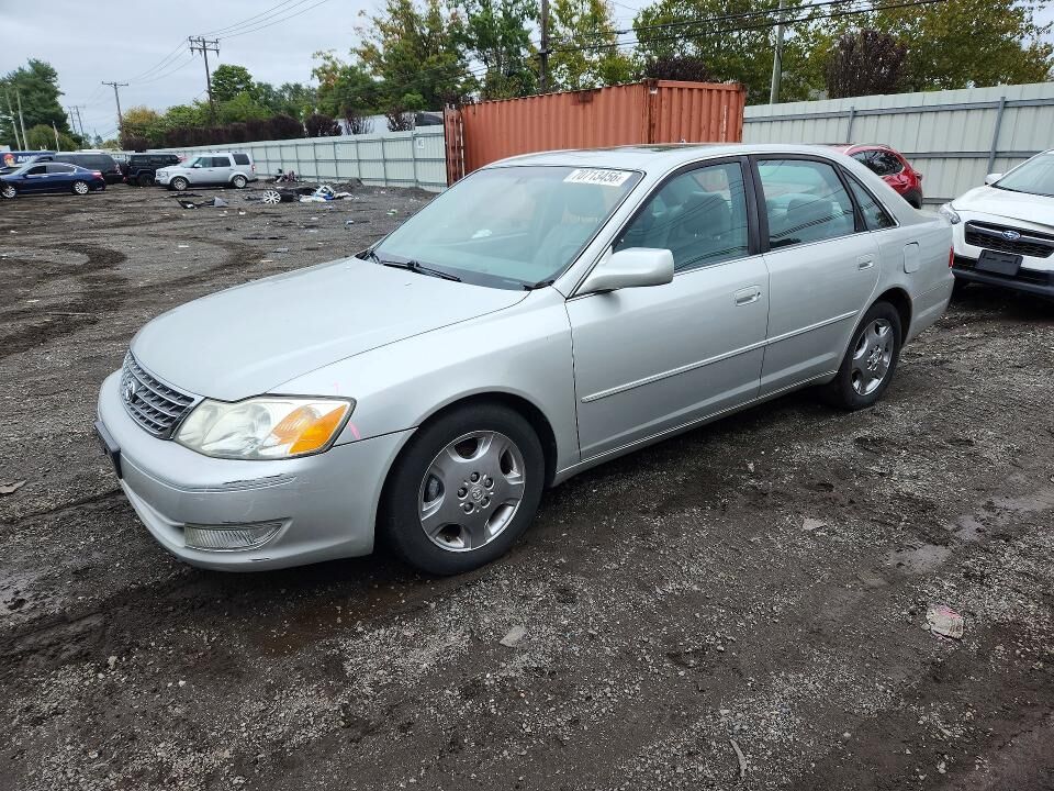 2003 TOYOTA Avalon