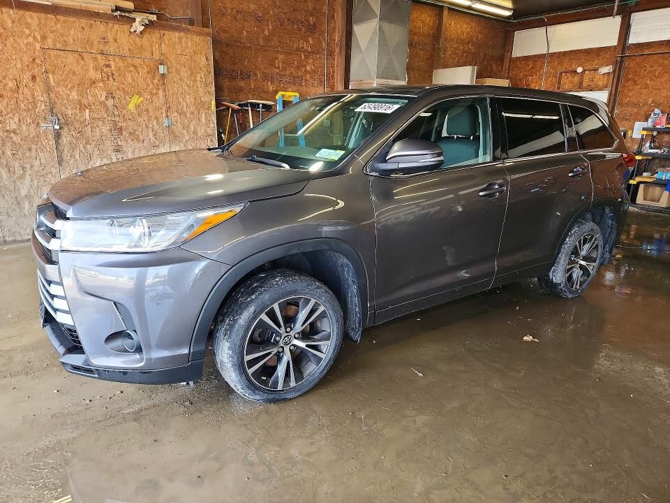 2018 TOYOTA Highlander