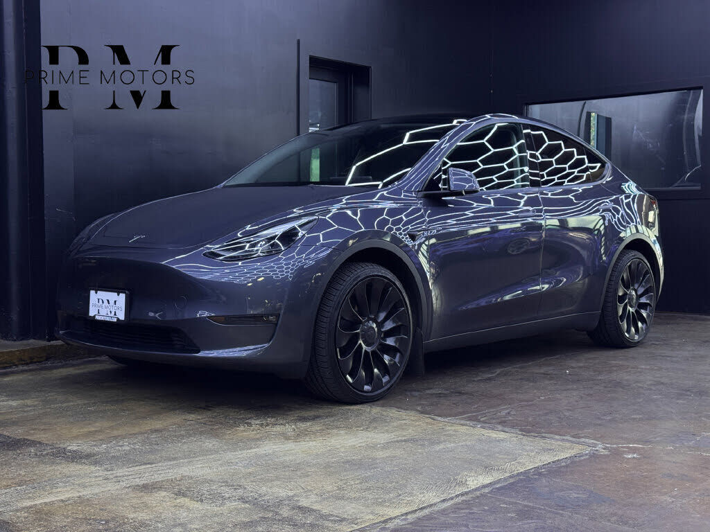 2023 TESLA Model Y