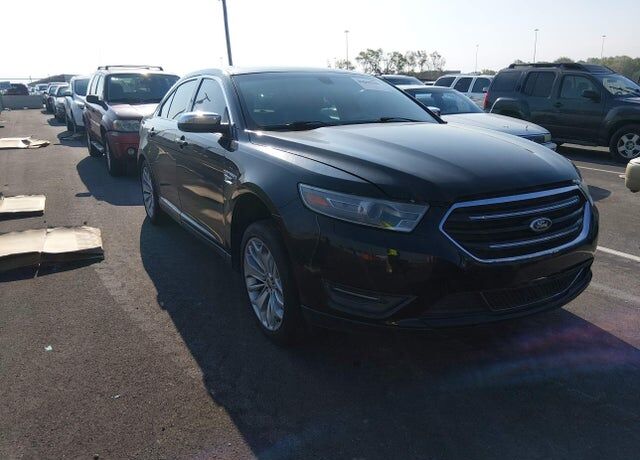 2013 FORD Taurus