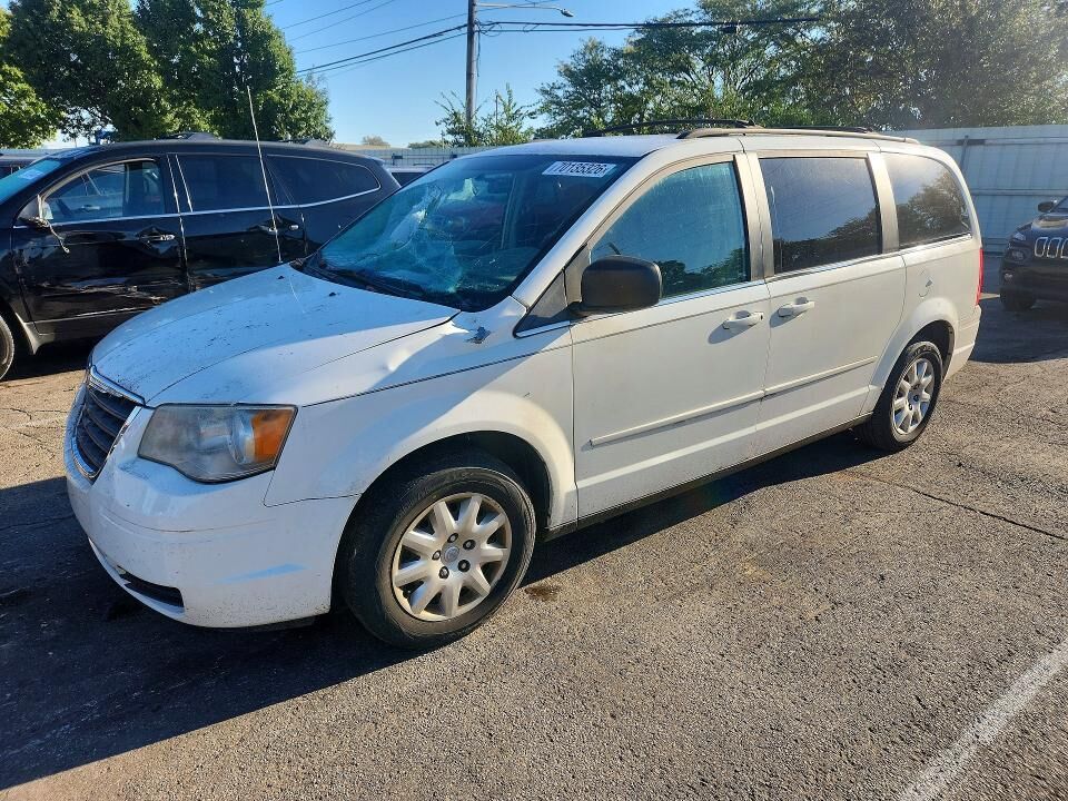 2010 CHRYSLER Town and Country