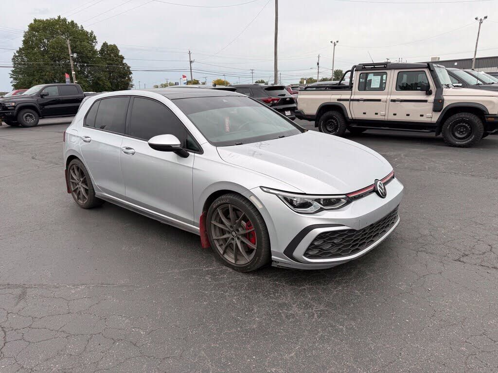 2022 VOLKSWAGEN Golf GTI